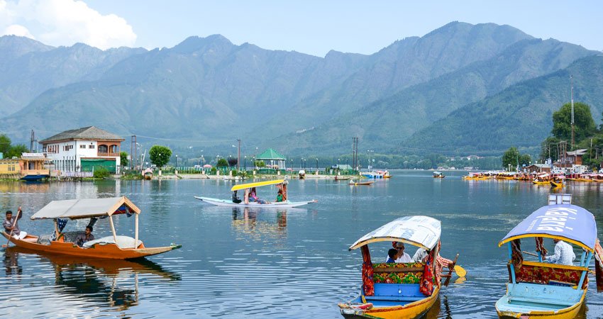 Snowcase Kashmir Tour